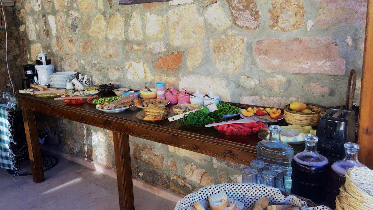 Ayvalı Hayriye Hanim Ege מראה חיצוני תמונה