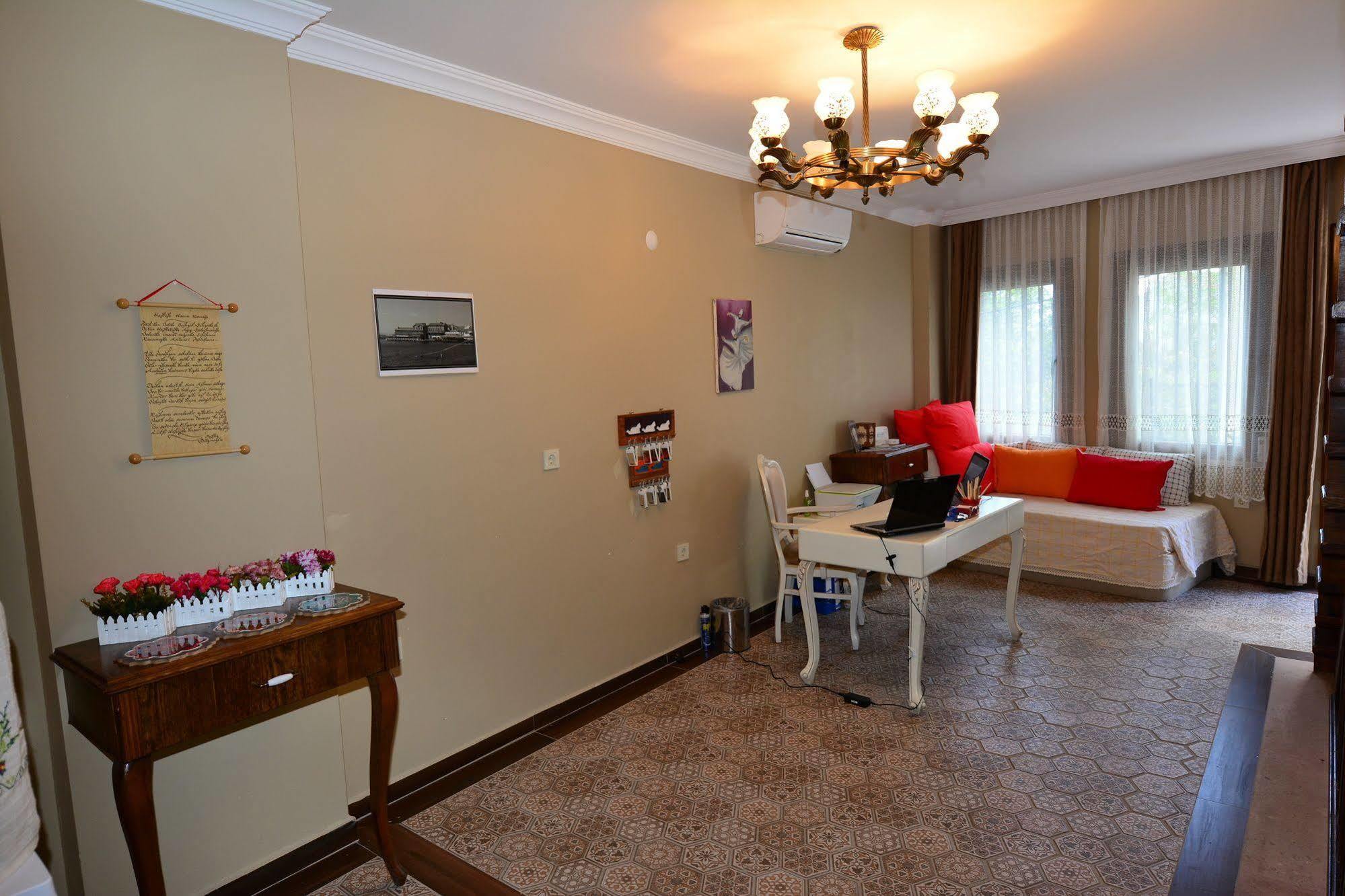 Ayvalı Hayriye Hanim Ege מראה חיצוני תמונה